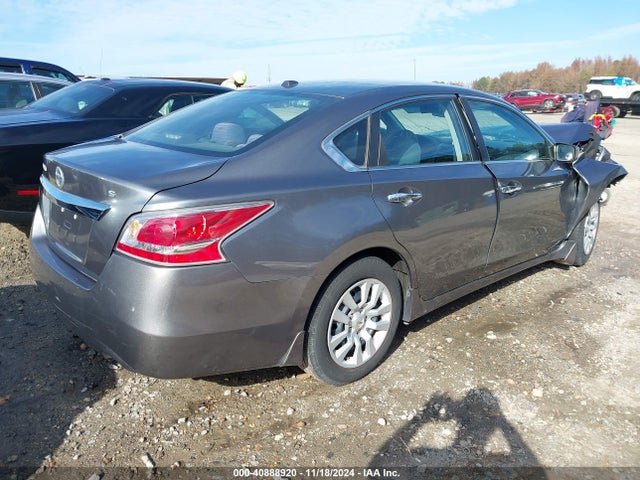 Nissan Altima 2.5 S 2015 1N4AL3AP1FC153394 Image 4