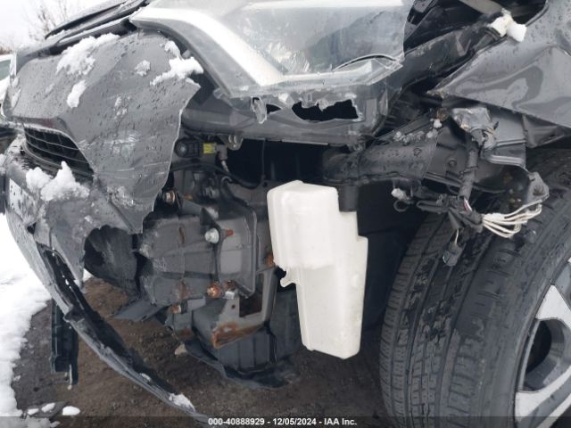 JTMBFREV8GJ051816 Toyota RAV4 LE