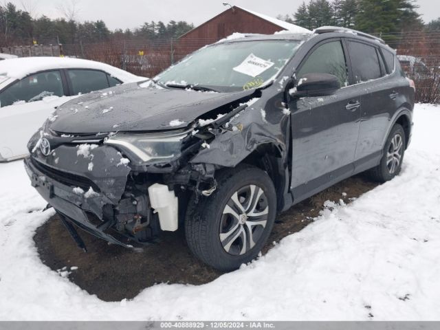 JTMBFREV8GJ051816 Toyota RAV4 LE