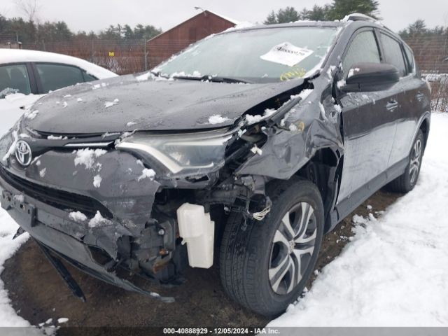 JTMBFREV8GJ051816 Toyota RAV4 LE