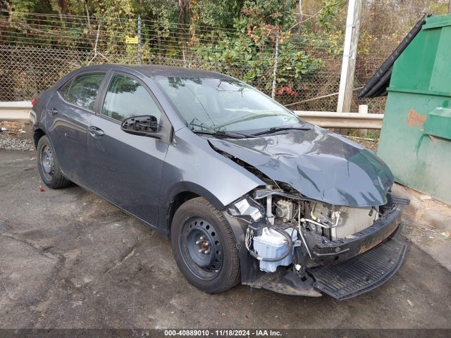 Toyota COROLLA LE 2018 2T1BURHE6JC053343 Image 1
