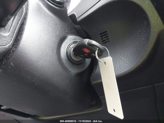 Toyota COROLLA LE 2018 2T1BURHE6JC053343 Image 11