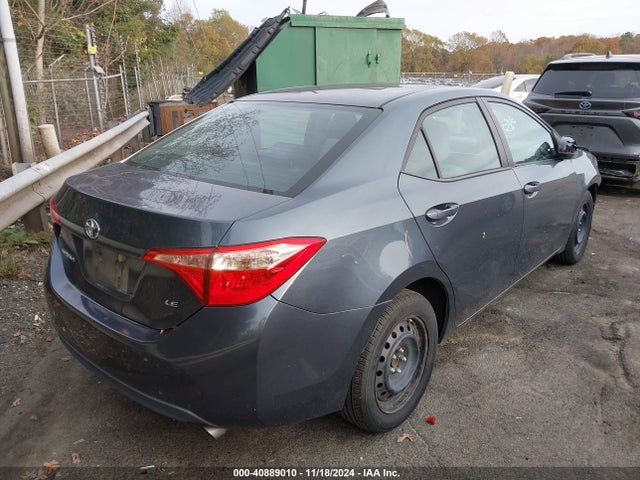 Toyota COROLLA LE 2018 2T1BURHE6JC053343 Image 4