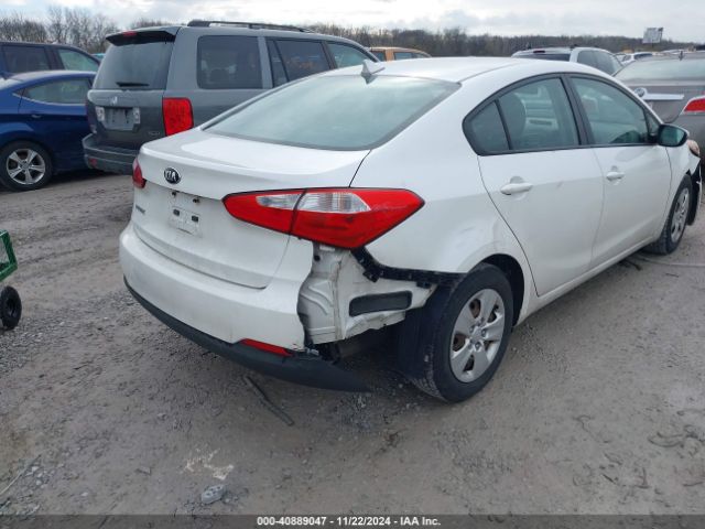 KNAFX4A63G5554997 KIA FORTE LX