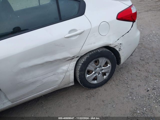 KNAFX4A63G5554997 KIA FORTE LX