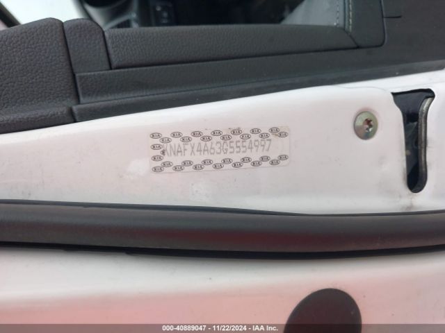 KNAFX4A63G5554997 KIA FORTE LX