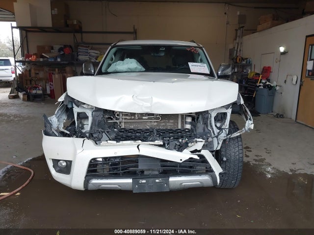 JN8AY2NC5J9553675 Nissan Armada Platinum/sl/sv