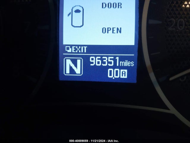 JN8AY2NC5J9553675 Nissan Armada Platinum/sl/sv