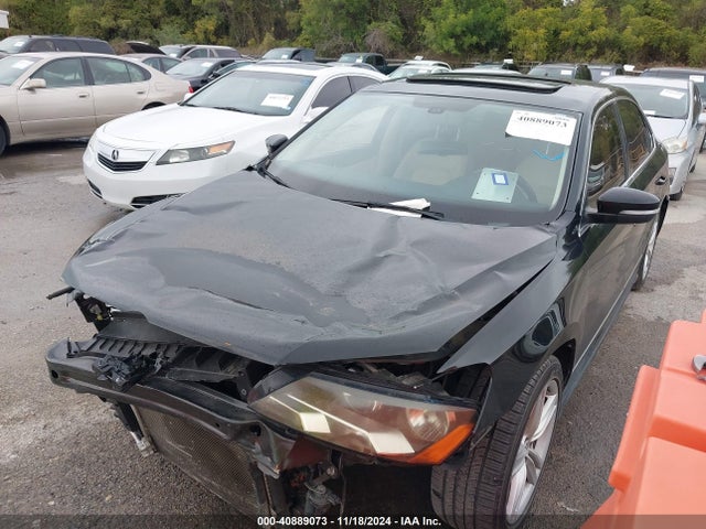1VWCM7A36FC005596 Volkswagen Passat 3.6l V6 Sel Premium