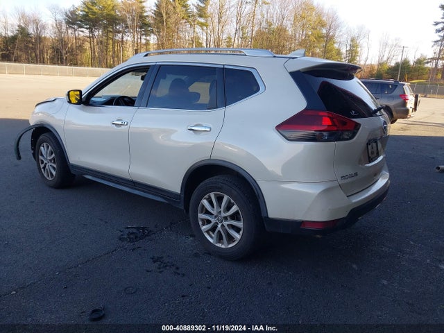 Nissan ROGUE SV 2018 JN8AT2MV4JW351087 Image 3