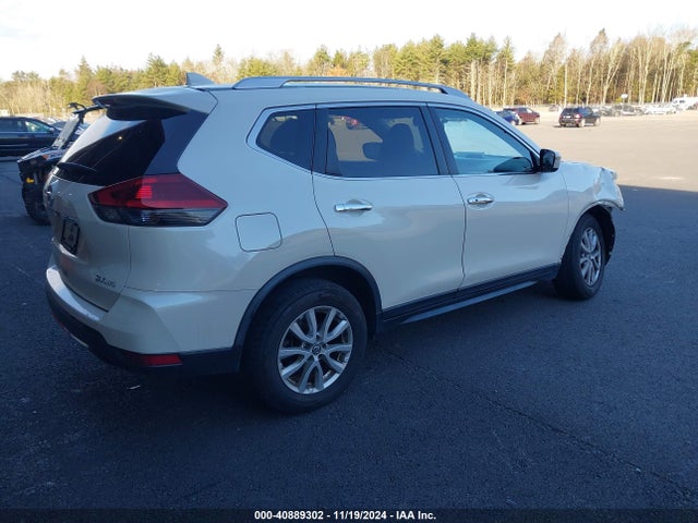 Nissan ROGUE SV 2018 JN8AT2MV4JW351087 Image 4