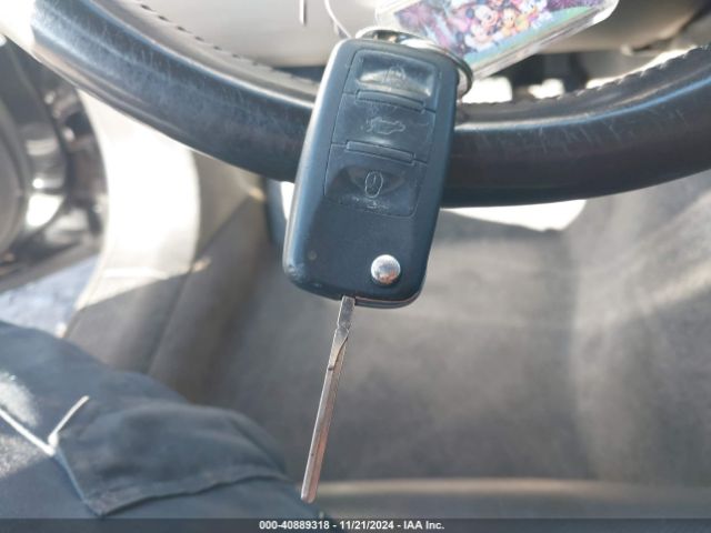 2010 AUDI A8 L WAURVAFA7AN009360 Photo 10