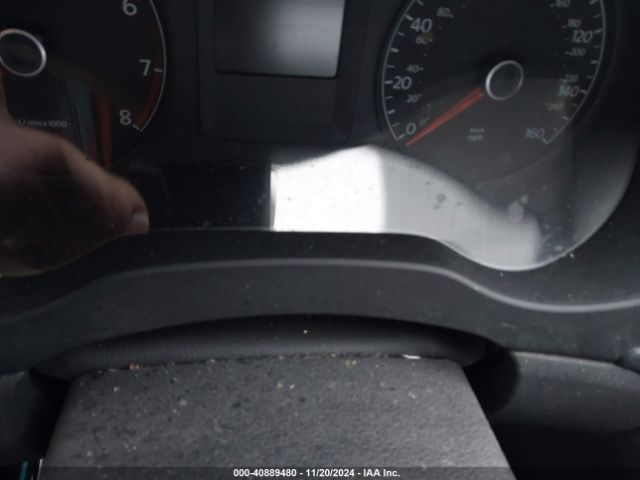 3VW1K7AJ9EM438225 Volkswagen Jetta 2.0l S