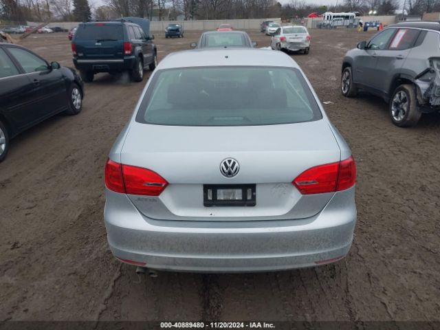 3VW1K7AJ9EM438225 Volkswagen Jetta 2.0l S