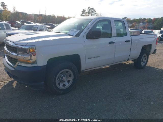 1GCVKNEH4JZ313559 Chevrolet Silverado 1500 Wt