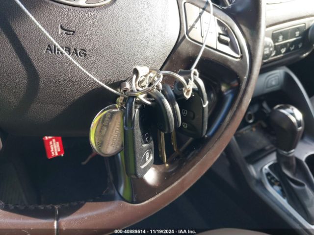 KM8JU3AG5FU961079 Hyundai TUCSON SE