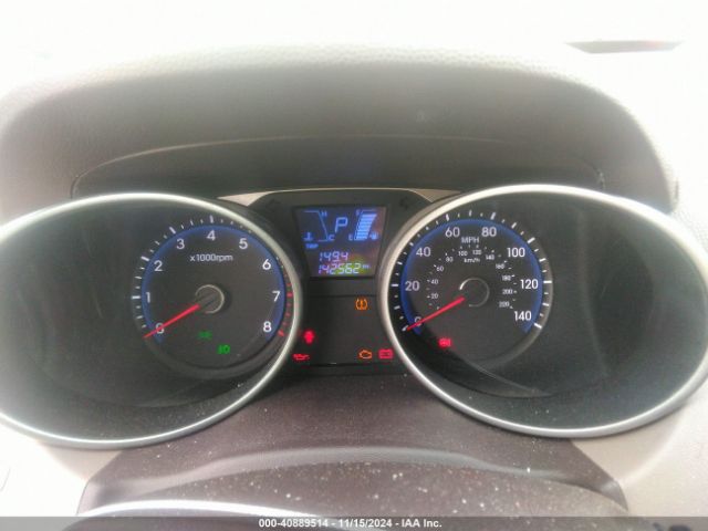 KM8JU3AG5FU961079 Hyundai TUCSON SE