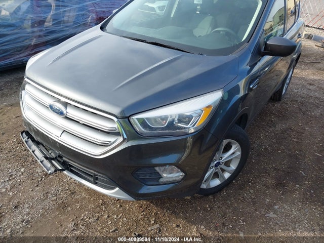 Ford ESCAPE SE 2017 1FMCU9GD1HUA79581 Image 2