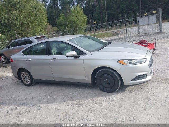 1FA6P0G77F5110232 Ford FUSION S