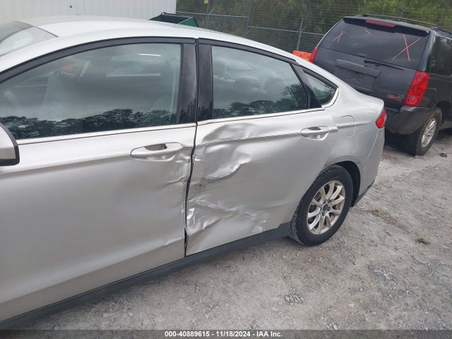 1FA6P0G77F5110232 Ford FUSION S