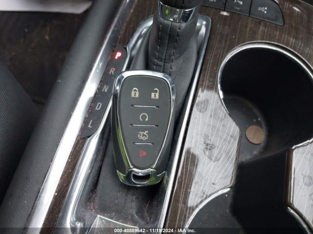 1G1ZH5SX8GF260394 Chevrolet Malibu Premier