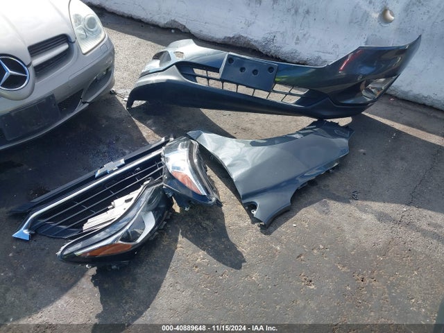 3GNAXHEV6KS579372 Chevrolet EQUINOX LS