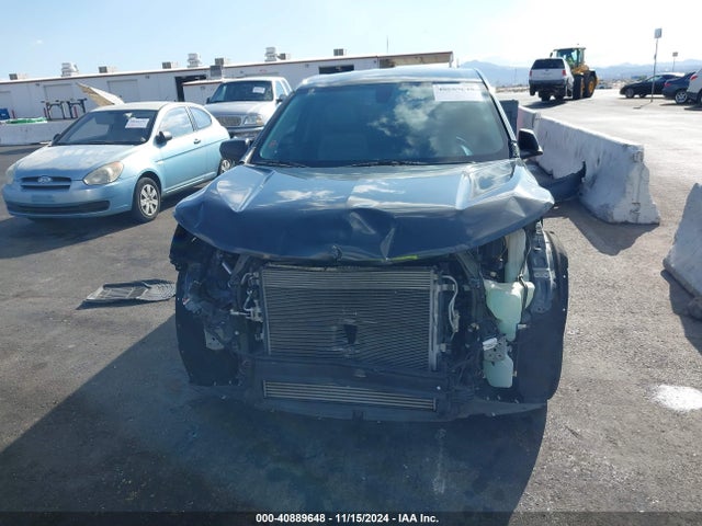 3GNAXHEV6KS579372 Chevrolet EQUINOX LS