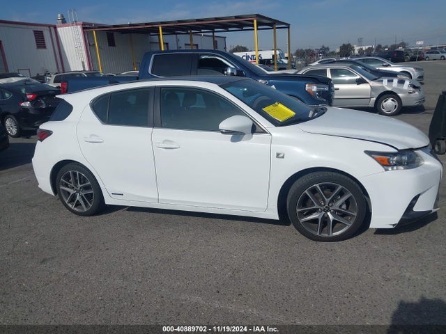 Lexus CT 200H 2016 JTHKD5BH4G2260699 Image 13