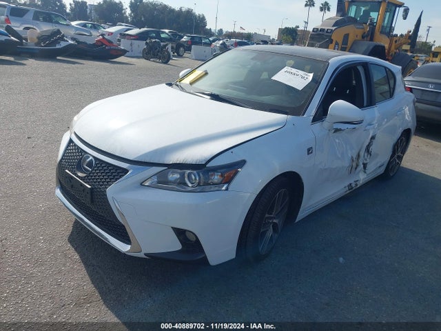 Lexus CT 200H 2016 JTHKD5BH4G2260699 Image 2
