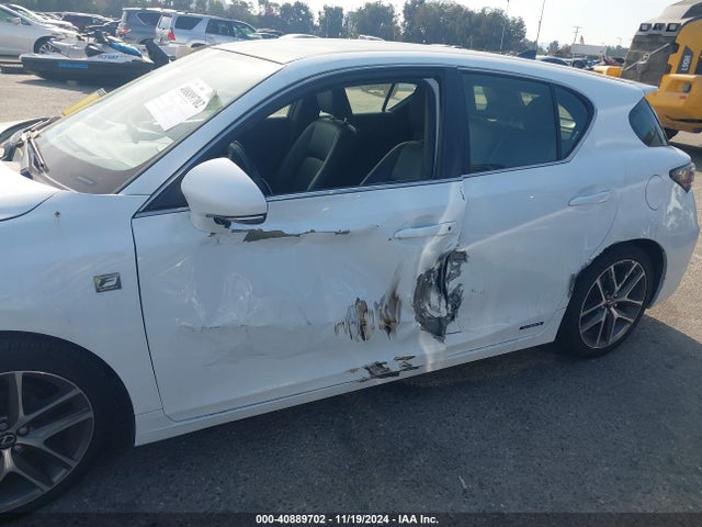 Lexus CT 200H 2016 JTHKD5BH4G2260699 Image 6