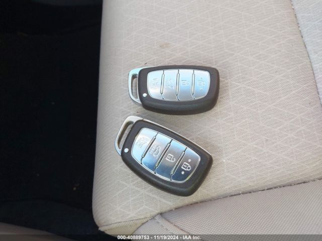 KM8J33A25HU530459 Hyundai Tucson Sport