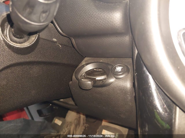 2011 MINI COOPER COUNTRYMAN WMWZB3C58BWM00301 Photo 10