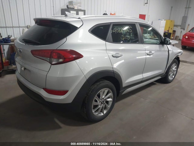 Hyundai TUCSON SEL 2018 KM8J3CA42JU609613 Image 4