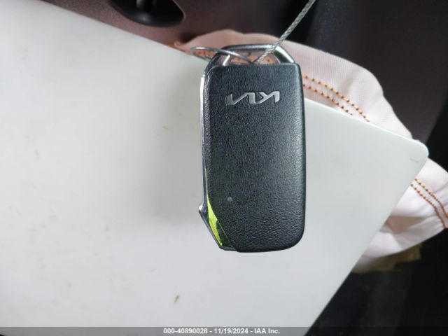 KNDCR3LE8R5155214 KIA NIRO EX