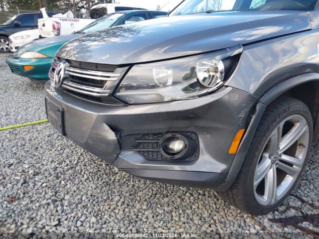 WVGBV7AX2GW015701 Volkswagen Tiguan R-line
