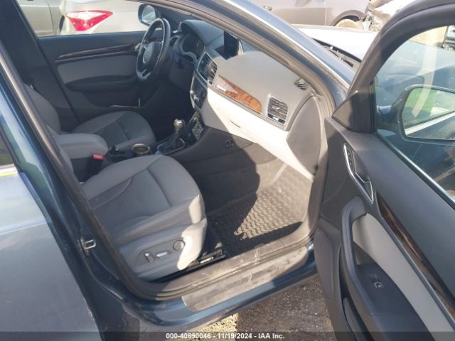 WA1EFCFS2GR016408 Audi Q3 2.0t Premium Plus