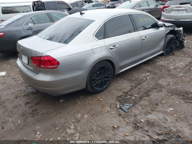 1VWBT7A31EC046814 Volkswagen Passat 1.8t Se