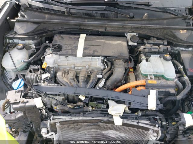 KNDCE3LC1J5120562 KIA Niro Touring