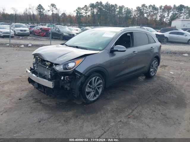 KNDCE3LC1J5120562 KIA Niro Touring