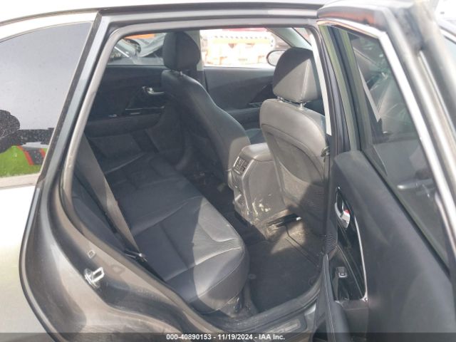 KNDCE3LC1J5120562 KIA Niro Touring