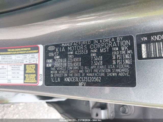 KNDCE3LC1J5120562 KIA Niro Touring