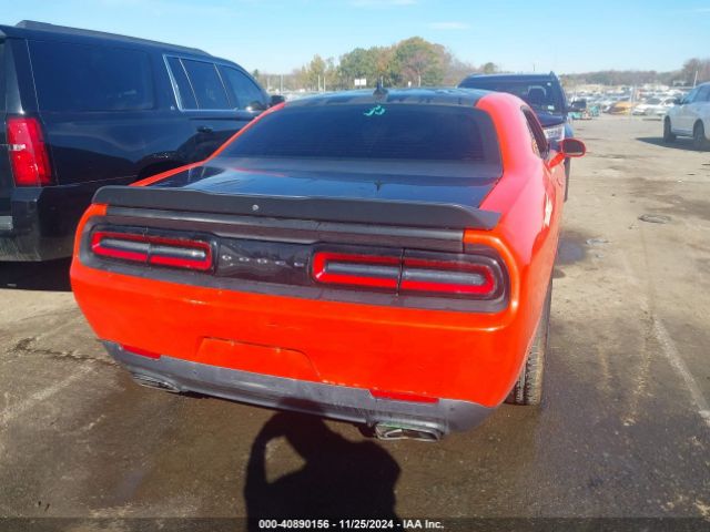 2C3CDZFJ6JH333097 Dodge Challenger 392 Hemi Scat Pack Shaker