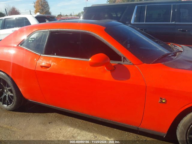 2C3CDZFJ6JH333097 Dodge Challenger 392 Hemi Scat Pack Shaker