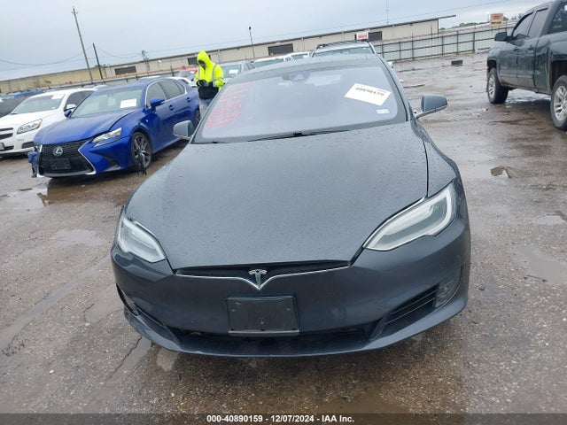 Tesla Model S 60/70/75/85 2016 5YJSA1E14GF154624 Image 12