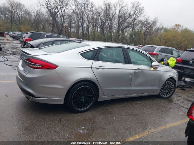 3FA6P0RU7JR272984 Ford Fusion Hybrid Titanium