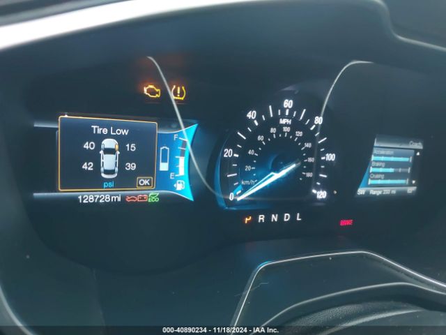3FA6P0RU7JR272984 Ford Fusion Hybrid Titanium