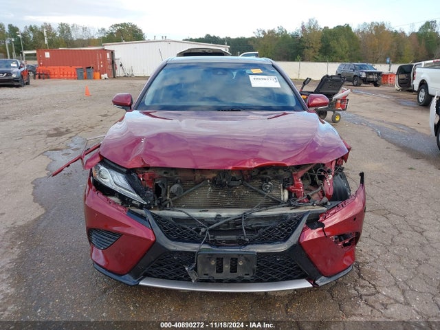 4T1B61HK3JU636369 Toyota CAMRY XSE