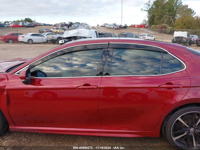 4T1B61HK3JU636369 Toyota CAMRY XSE