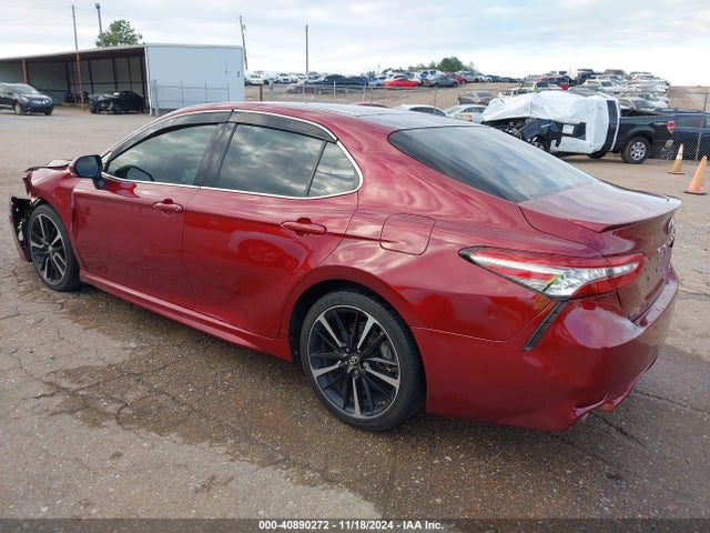 4T1B61HK3JU636369 Toyota CAMRY XSE