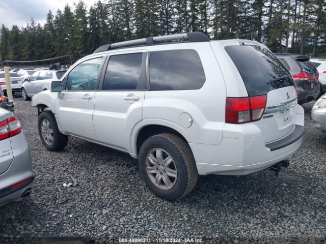 2011 MITSUBISHI ENDEAVOR 4A4JN2AS0BE031362 Photo 2